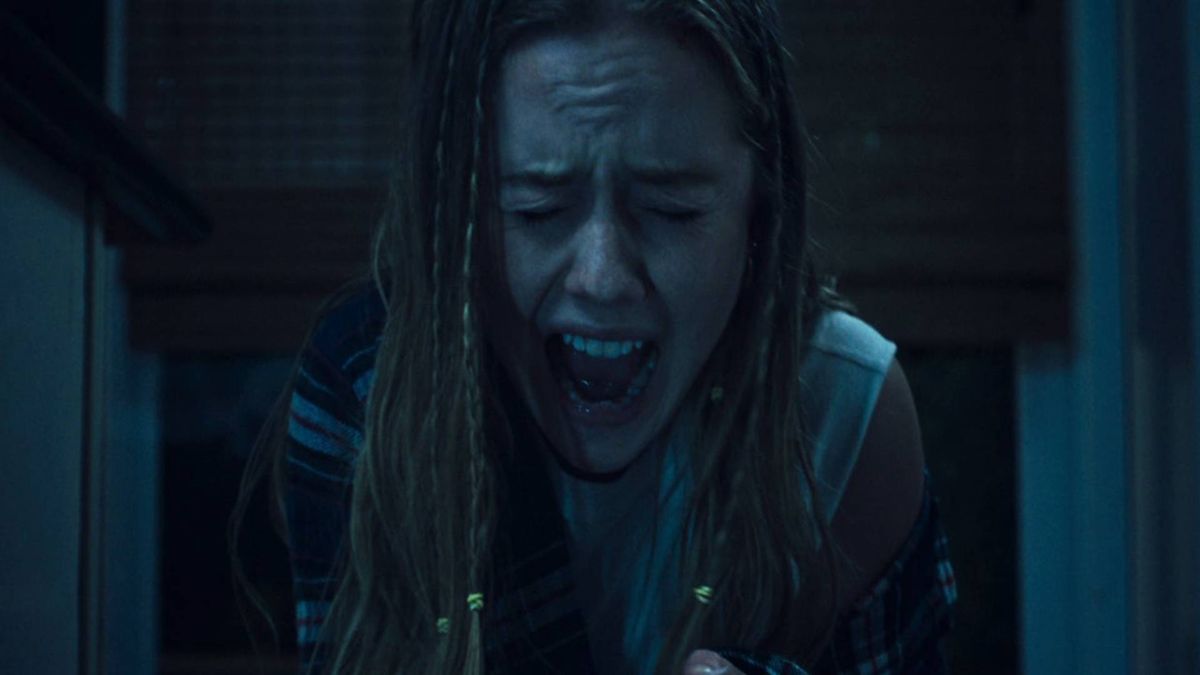 Bơi đêm - Night Swim (2024) - vũ trụ siêu nhiên Bơi đêm - Night Swim (2024) - vũ trụ siêu nhiên