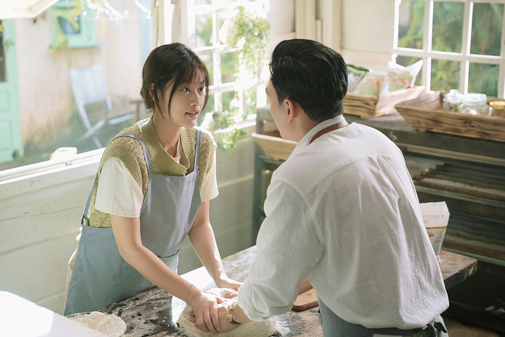 Nụ hôn bạc tỷ Nụ hôn bạc tỷ