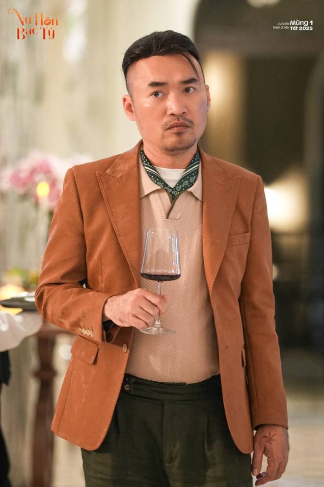 Nụ hôn bạc tỷ Nụ hôn bạc tỷ